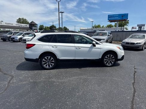 Used 2015 Subaru Outback 3.6R Limited AWD/4WD image 7