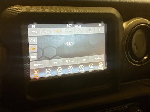 Used 2020 Jeep Gladiator Sport w/ Quick Order Package 24S image 15