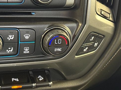 Used 2016 Chevrolet Silverado 1500 LTZ Z71 w/ LTZ Plus Package AWD/4WD image 28