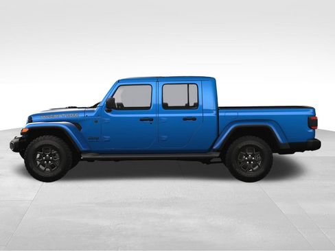 New 2025 Jeep Gladiator Sport image 3