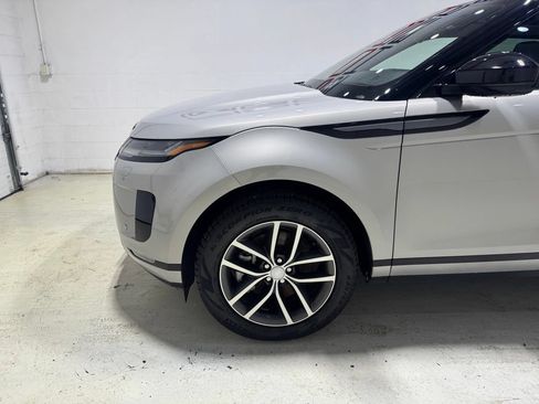 Used 2026 Land Rover Range Rover Evoque S AWD/4WD image 3