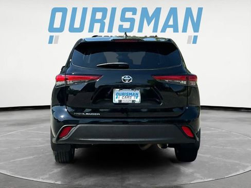 Used 2023 Toyota Highlander L FWD image 6