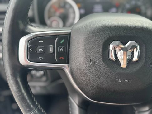Used 2019 RAM 1500 Laramie image 22