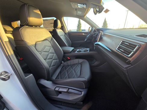 New 2026 Volkswagen Atlas SE image 10