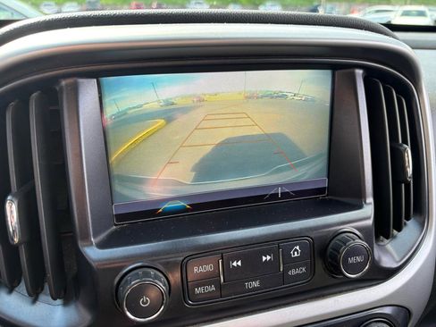 Used 2018 Chevrolet Colorado LT AWD/4WD image 17