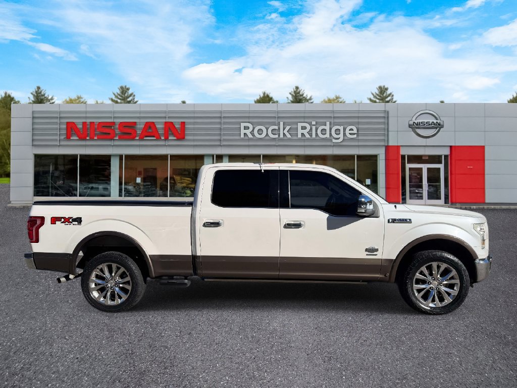 Used 2015 Ford F150 King Ranch w/ Equipment Group 601A Luxury AWD/4WD image 4