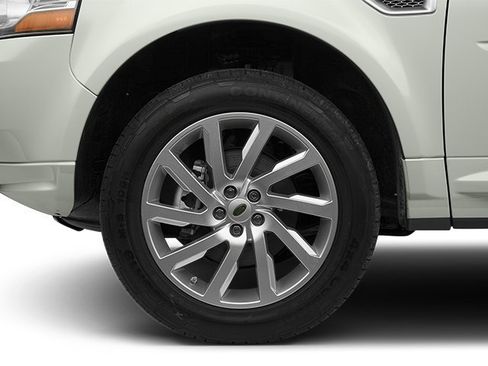 Used 2014 Land Rover LR2 AWD/4WD image 11