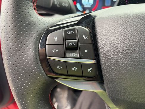 Used 2025 Ford Explorer ST-Line AWD/4WD image 18