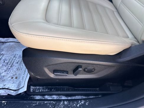 Used 2023 Ford Edge SEL w/ Convenience Package image 29