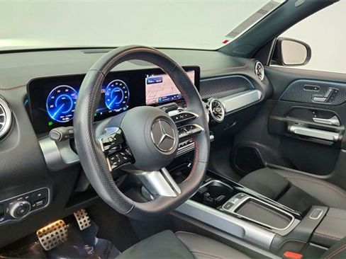 Used 2024 Mercedes-Benz EQB 250+ 250+ image 18