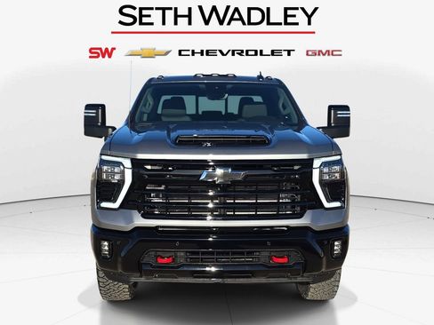 New 2026 Chevrolet Silverado 2500 LT w/ Trail Boss Package AWD/4WD image 2