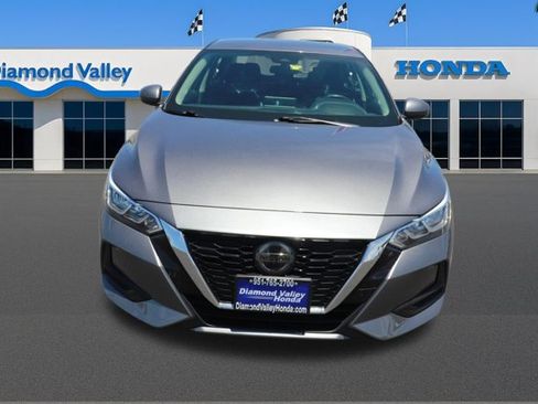 Used 2021 Nissan Sentra SV FWD image 2