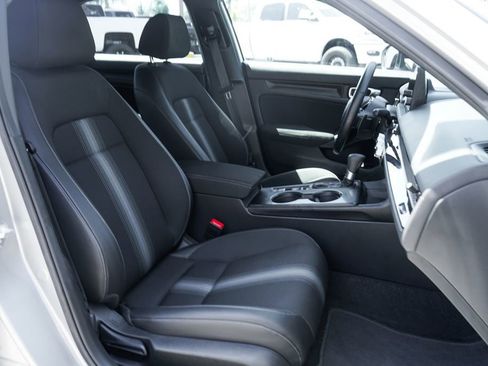 Used 2025 Honda Civic Sport image 33