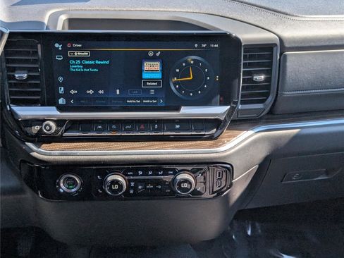 Used 2023 Chevrolet Silverado 1500 LT image 17