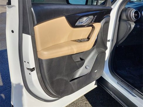 Used 2022 Chevrolet Blazer Premier w/ Enhanced Convenience Package image 11