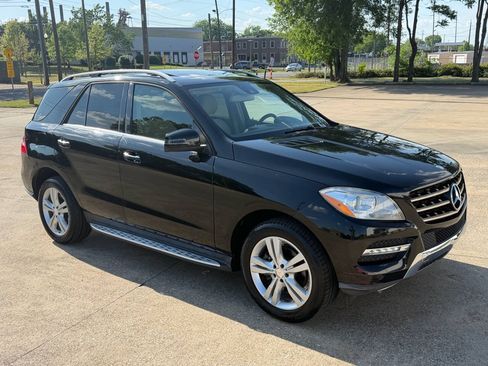 Used 2013 Mercedes-Benz ML 350 4MATIC image 5