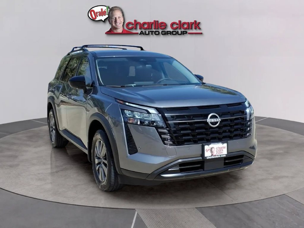 Certified 2026 Nissan Pathfinder SV FWD image 8