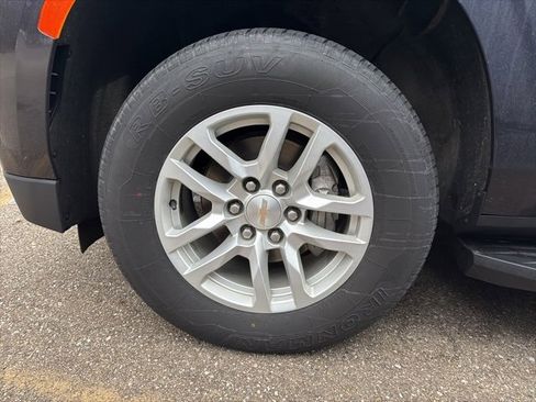 Used 2024 Chevrolet Tahoe LT image 3