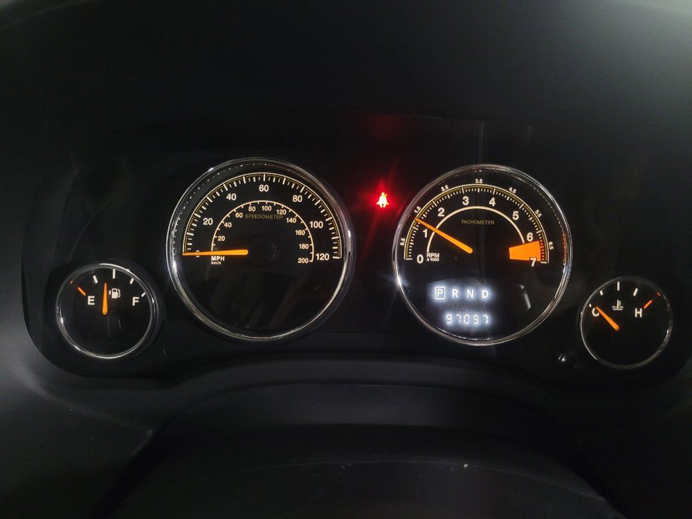 Used 2015 Jeep Compass Latitude FWD image 23