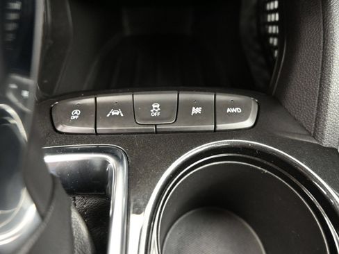 Used 2021 Chevrolet TrailBlazer LT w/ Premium Seating Package AWD/4WD image 21