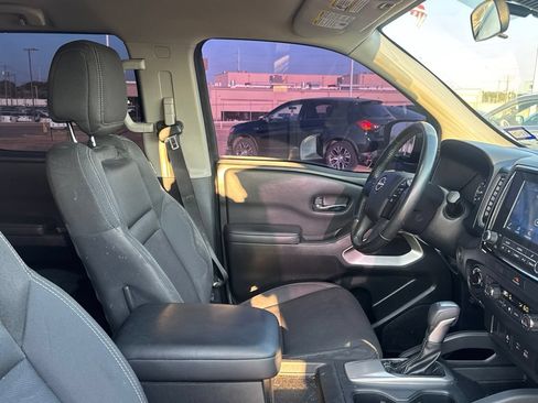 Certified 2022 Nissan Frontier SV w/ Technology Package AWD/4WD image 27