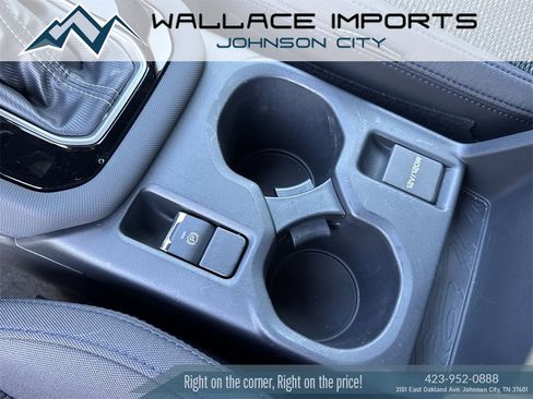 Certified 2025 Subaru Forester Premium w/ Convenience Package #2 image 18