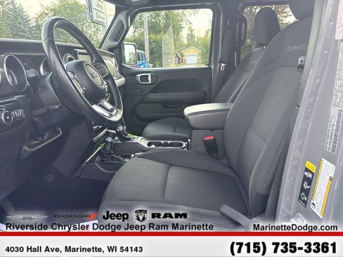 Used 2022 Jeep Wrangler Unlimited Sahara w/ Cold Weather Group image 15