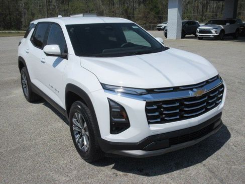 New 2026 Chevrolet Equinox LT FWD image 4