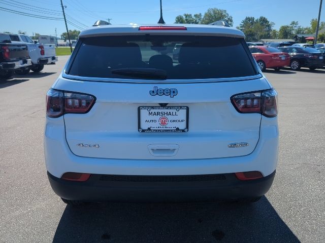 Used 2025 Jeep Compass Latitude AWD/4WD image 28