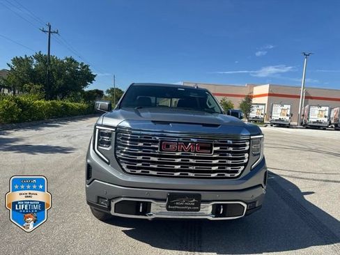 Used 2024 GMC Sierra 1500 Denali w/ Denali Reserve Package AWD/4WD image 2