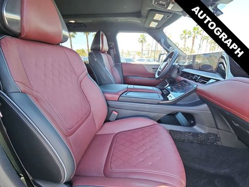 Used 2025 INFINITI QX80 Autograph w/ Autograph Exterior Package AWD/4WD image 18