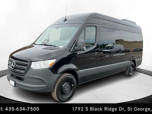 New 2025 Mercedes-Benz Sprinter 2500 image 1