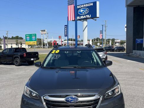 Used 2020 Subaru Outback Premium image 8
