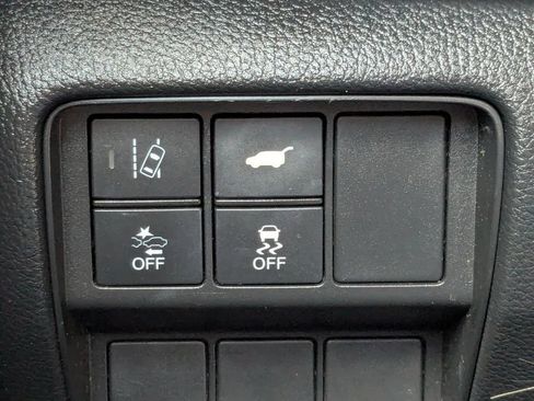 Used 2017 Honda CR-V Touring image 37
