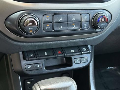 Certified 2017 Chevrolet Colorado Z71 AWD/4WD image 17