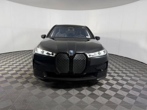 Used 2024 BMW iX xDrive50 AWD/4WD image 4