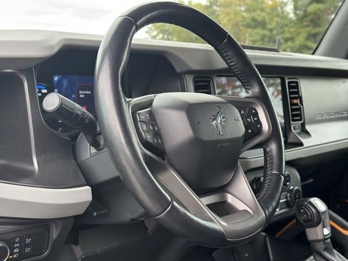 Used 2022 Ford Bronco Badlands image 20