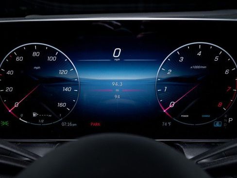 New 2025 Mercedes-Benz GLC 300 4MATIC image 22