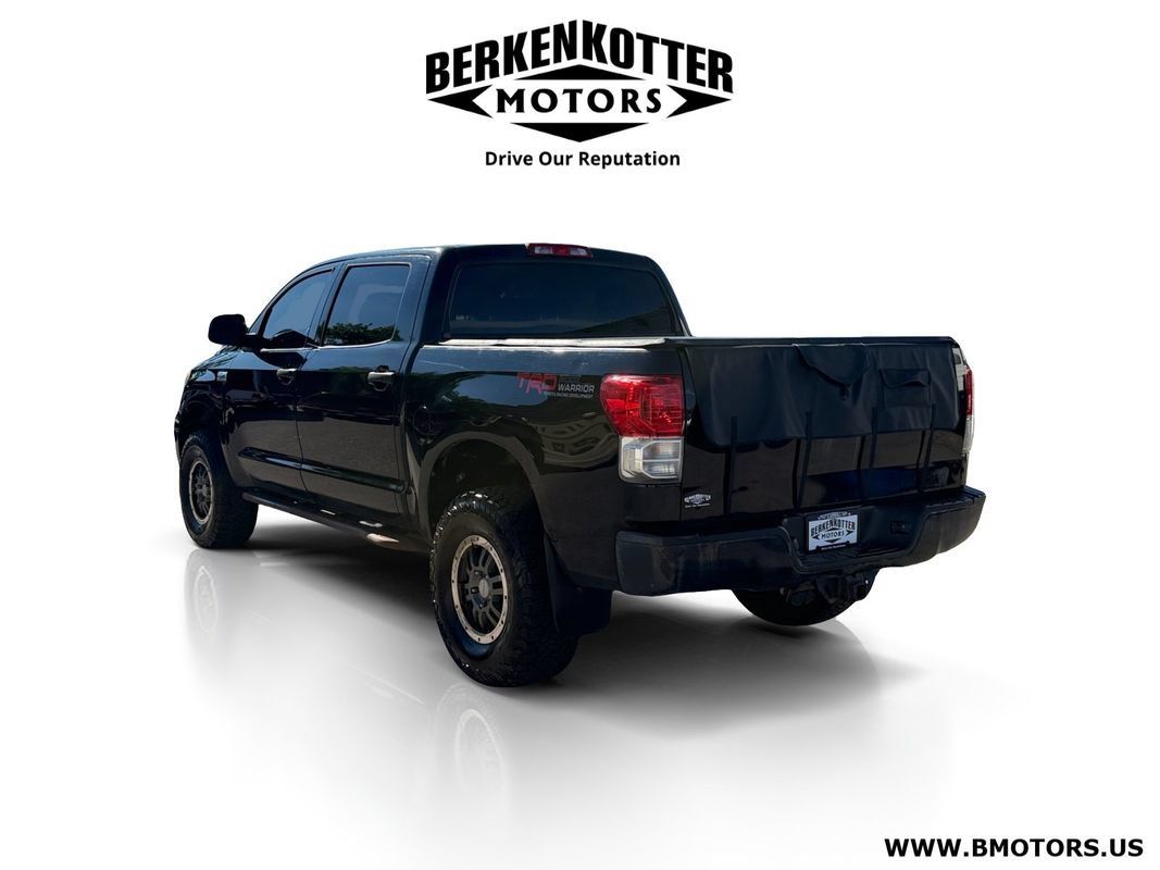 Used 2011 Toyota Tundra 4x4 CrewMax image 5