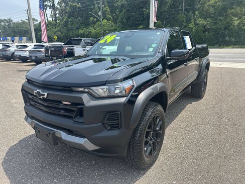 Used 2024 Chevrolet Colorado Trail Boss w/ LPO, Dark Essentials Package AWD/4WD image 12
