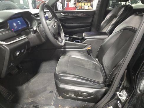 Used 2023 Jeep Grand Cherokee L Laredo AWD/4WD image 14