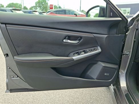 Certified 2023 Nissan Sentra SR w/ SR Premium Package FWD image 14