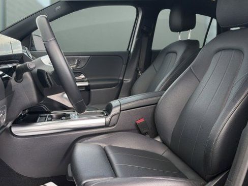 Used 2025 Mercedes-Benz GLA 250 image 19