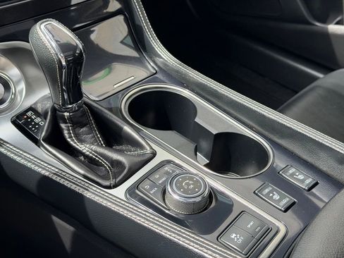 Used 2023 Nissan Maxima SL FWD image 14