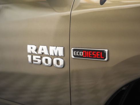 Used 2015 RAM 1500 Lone Star RWD image 16