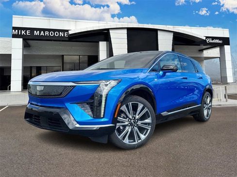 New 2025 Cadillac Optiq Luxury 2 image 1