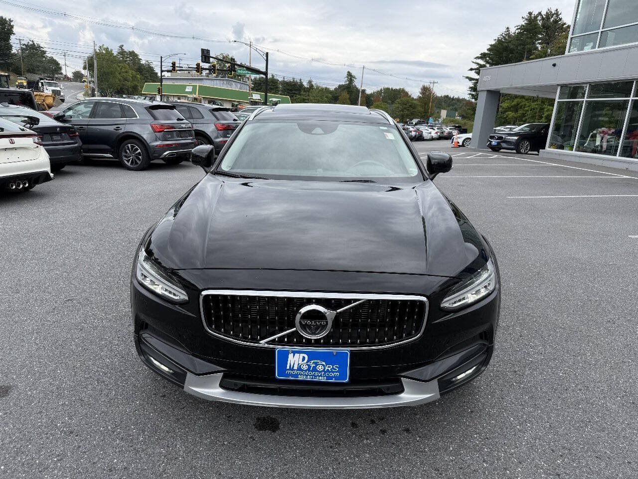 Used 2020 Volvo V90 T6 Cross Country AWD/4WD image 4