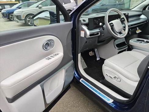New 2026 Hyundai Ioniq 9 Calligraphy AWD/4WD image 17