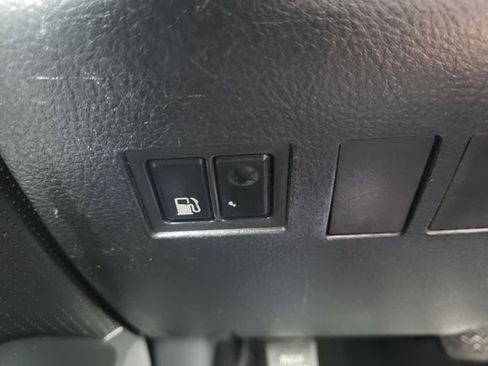 Used 2006 Toyota Avalon XL image 26