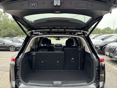 New 2026 Nissan Pathfinder SL w/ SL Premium Package